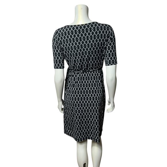 Motherhood Maternity Black White Chain Print Wrap Dress Knee Length Size Small - Picture 4 of 6